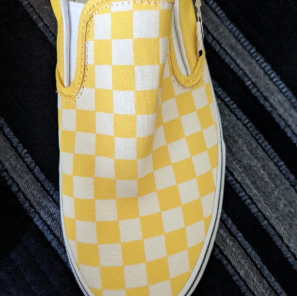 VANS Classic Slip On Yellow White Men Checkered Canvas Skate Shoes - Picture 3 of 7